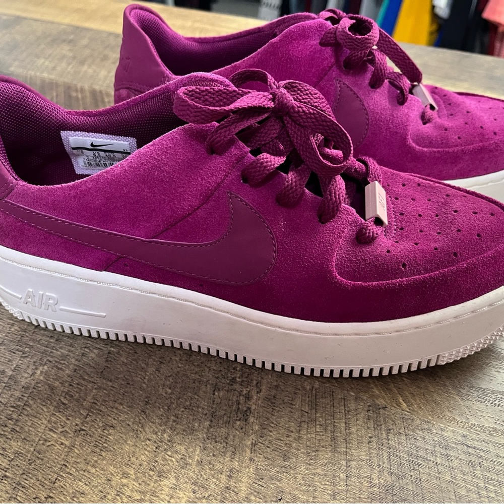 Nike Women's Air Force 1 Sage Low